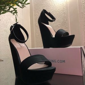 Call it Spring! Black Wedges